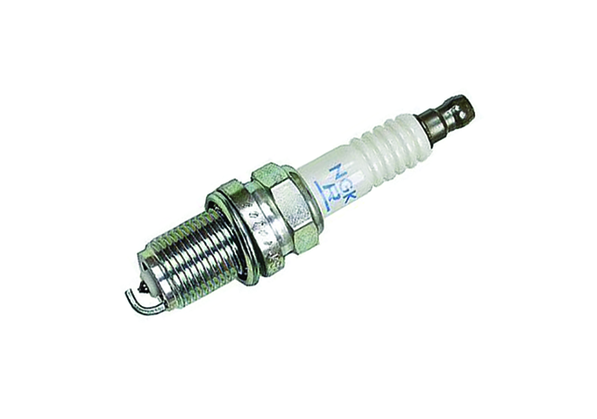 NGK BR6ES Spark Plug (8134711)