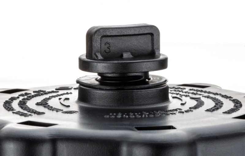 [36 8M0064067] CAP-FUEL TANK (8M0064067)